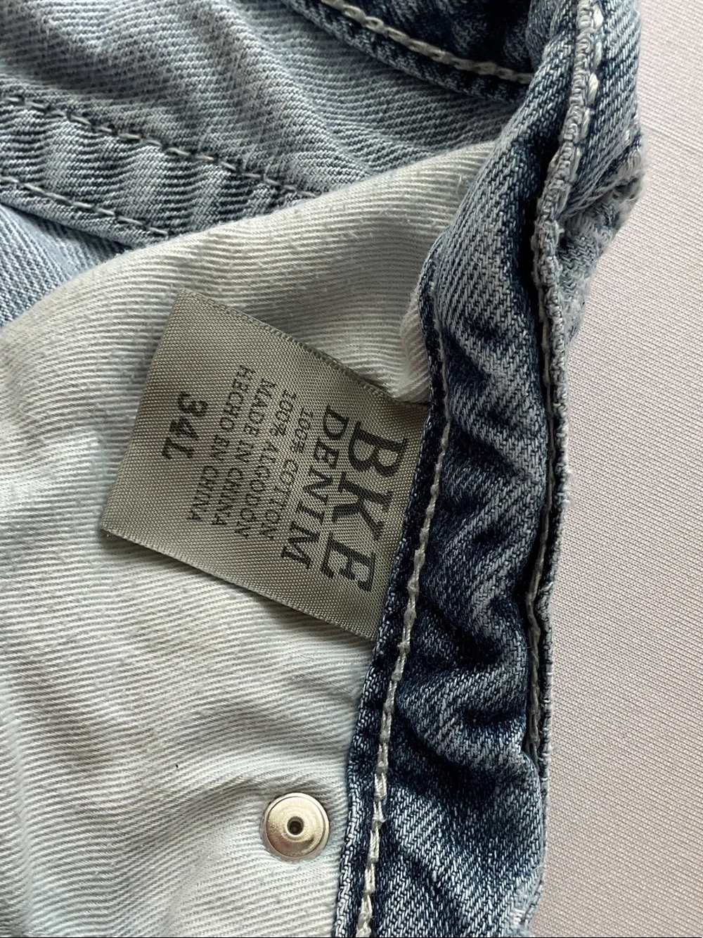 BKE Denim “Derek” Light Blue Distressed Straight Men's Jeans *many holes